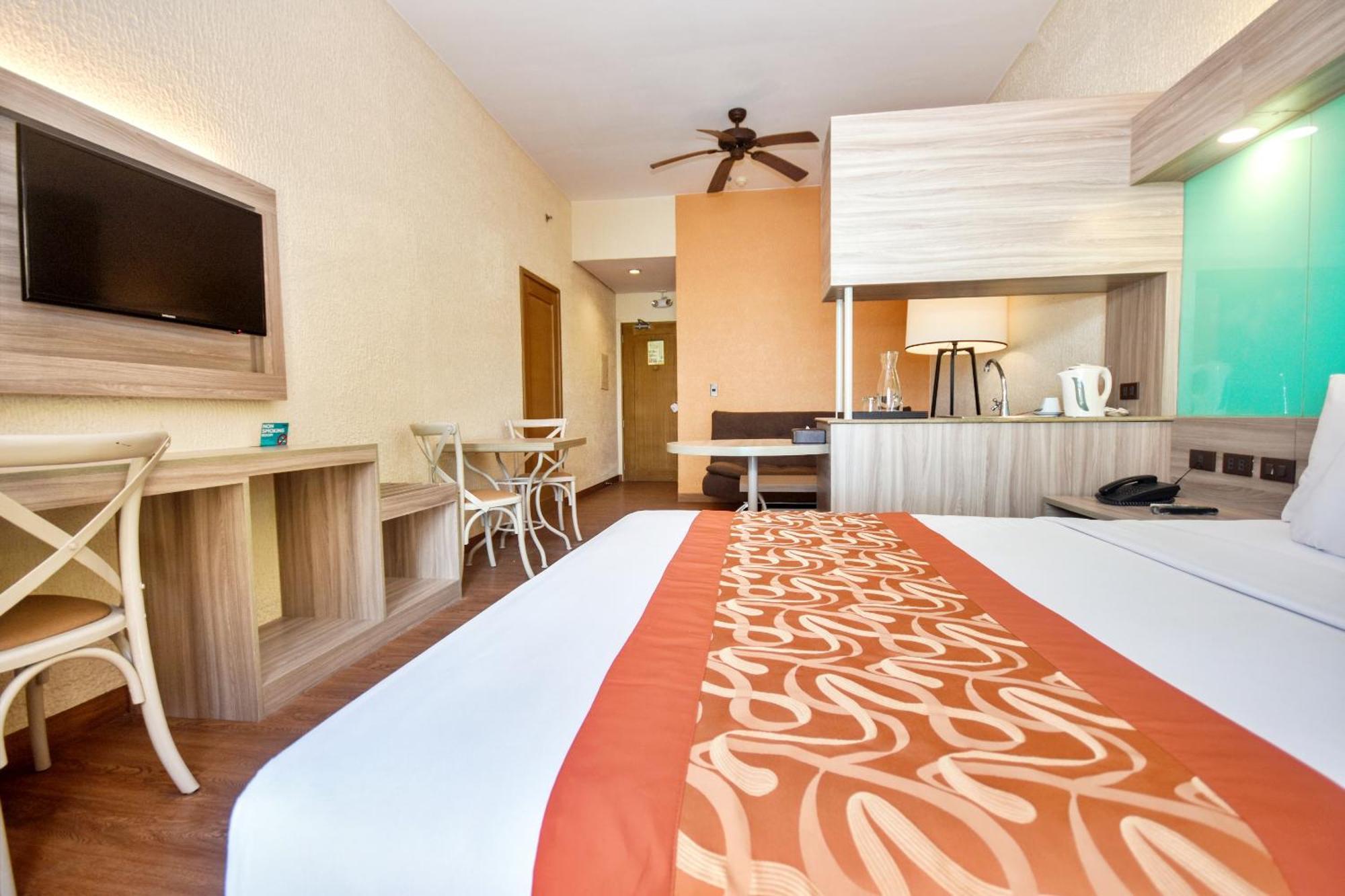 Microtel By Wyndham Boracay Balabag  Dış mekan fotoğraf